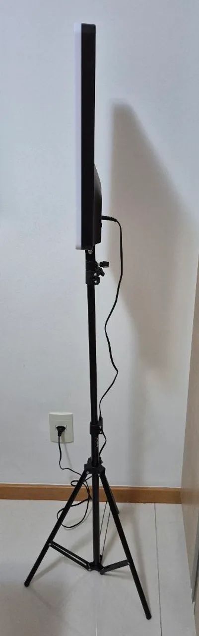 Iluminador Led 19 B Max tripé multiuso controle65606294231810121