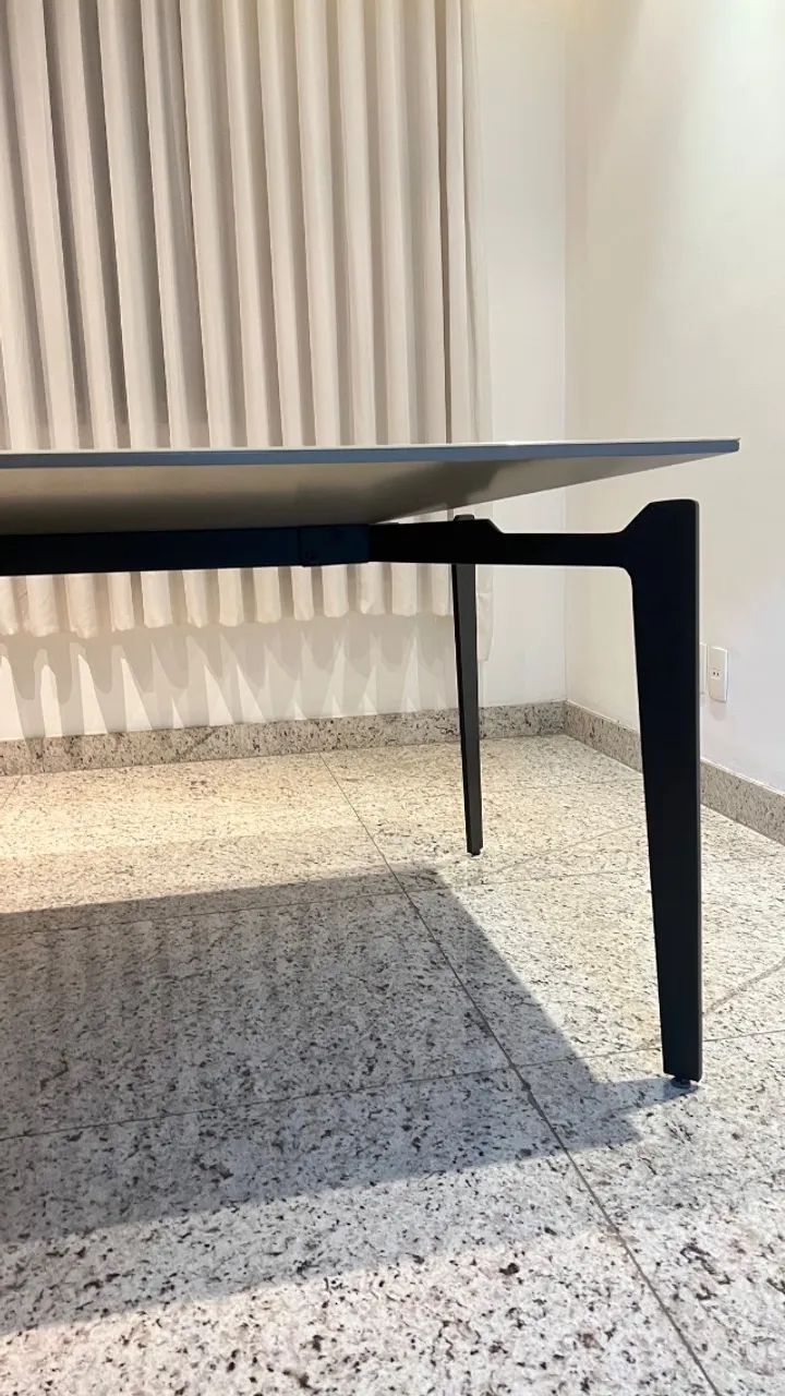 Mesa de jantar prima linea com 6 cadeiras  - Foto 4