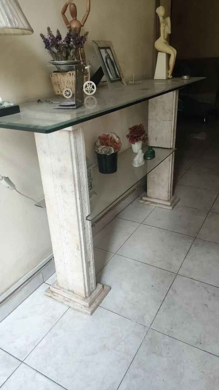 BElA MESA CONSOLE.