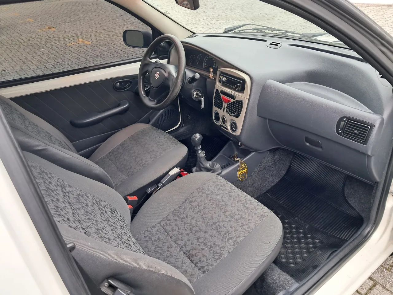 Fiat Strada 1.4 MPI Fire Flex 8V CS 2011 - Foto 5
