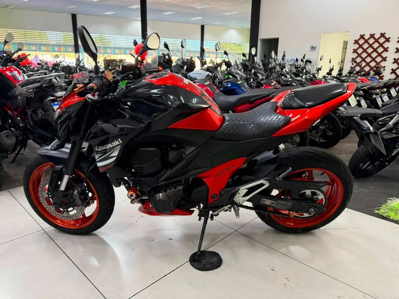 KAWASAKI Z800 - Foto 4