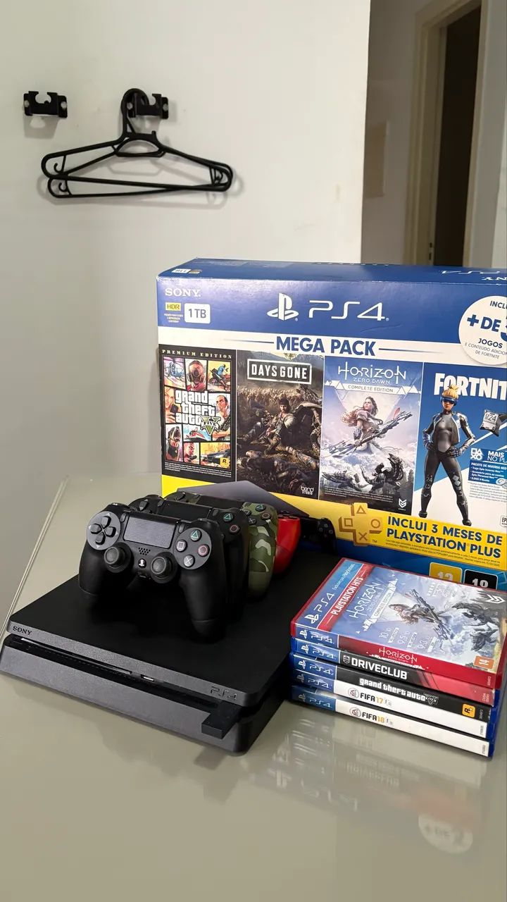 PS4 Slim 1TB - Mega Pack | COMPLETO + 4 CONTROLES - Foto 4