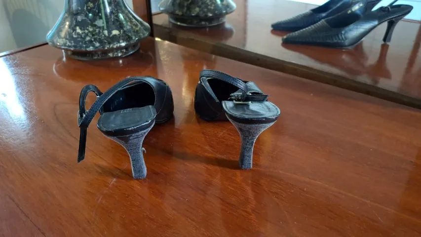 DOIS PARES DE SAPATOS CHANEL, 36  - Foto 5