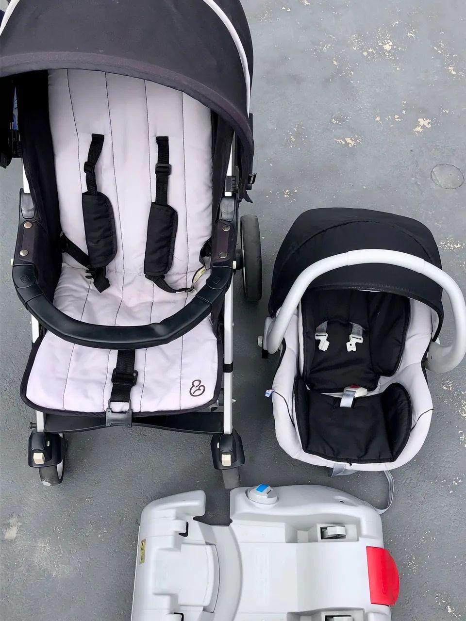 Kit Completo Carrinho de Bebê + Bebê Conforto + Base para Carro - Dzieco - Foto 3