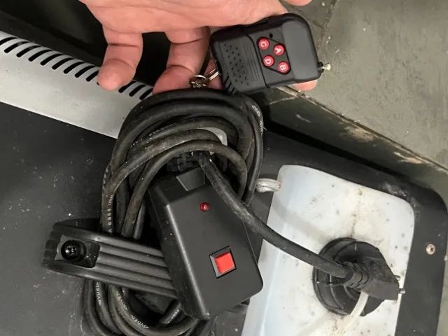 Máquina De Fumaça 1500w + Controle Sem Fio - Foto 3