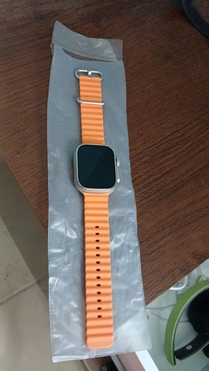 Vendo um relógio smartwatch 