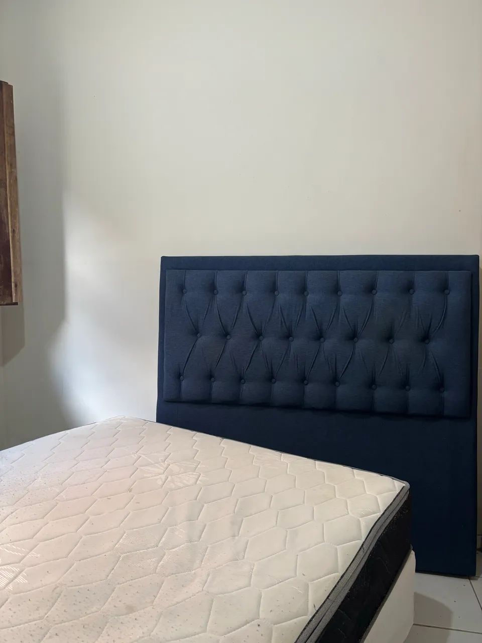 Cama (Base/ colchão/ cabeceira) 