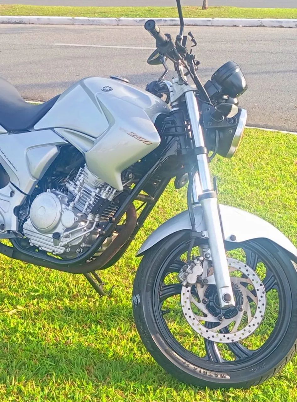 Moto fazer em perfeito estado  - Foto 2
