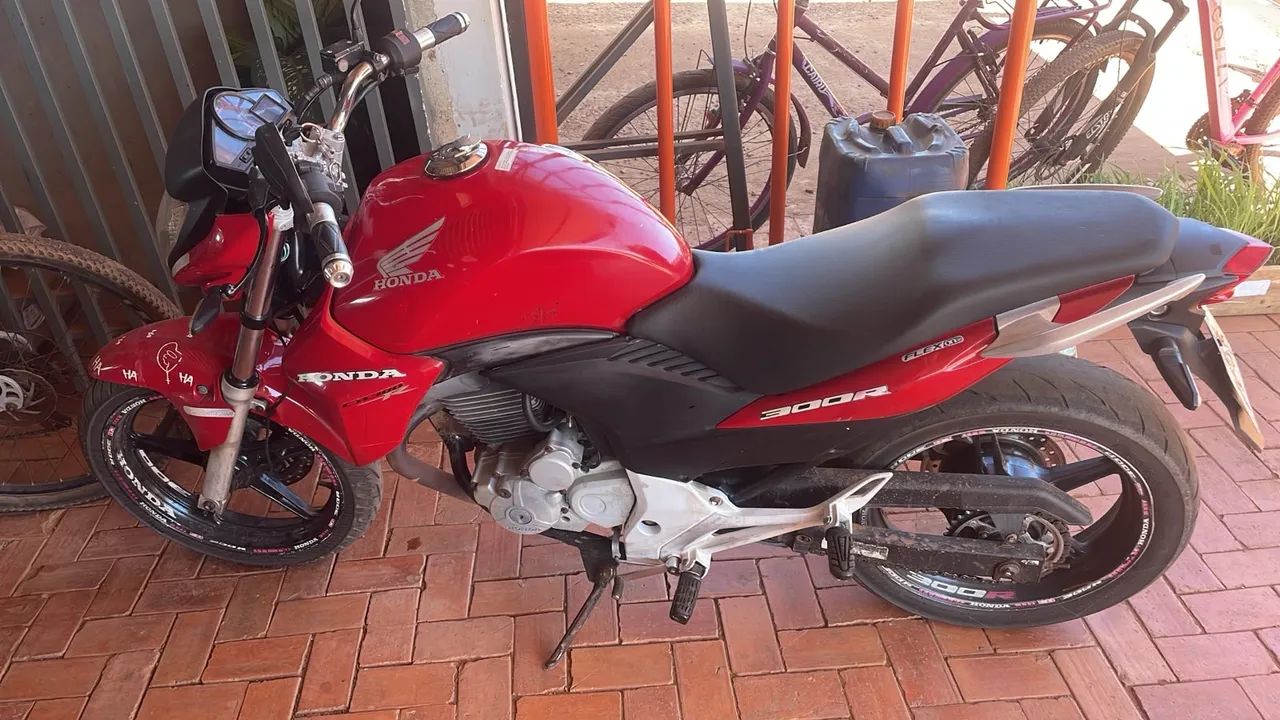 Vendo CB 300r - Foto 2
