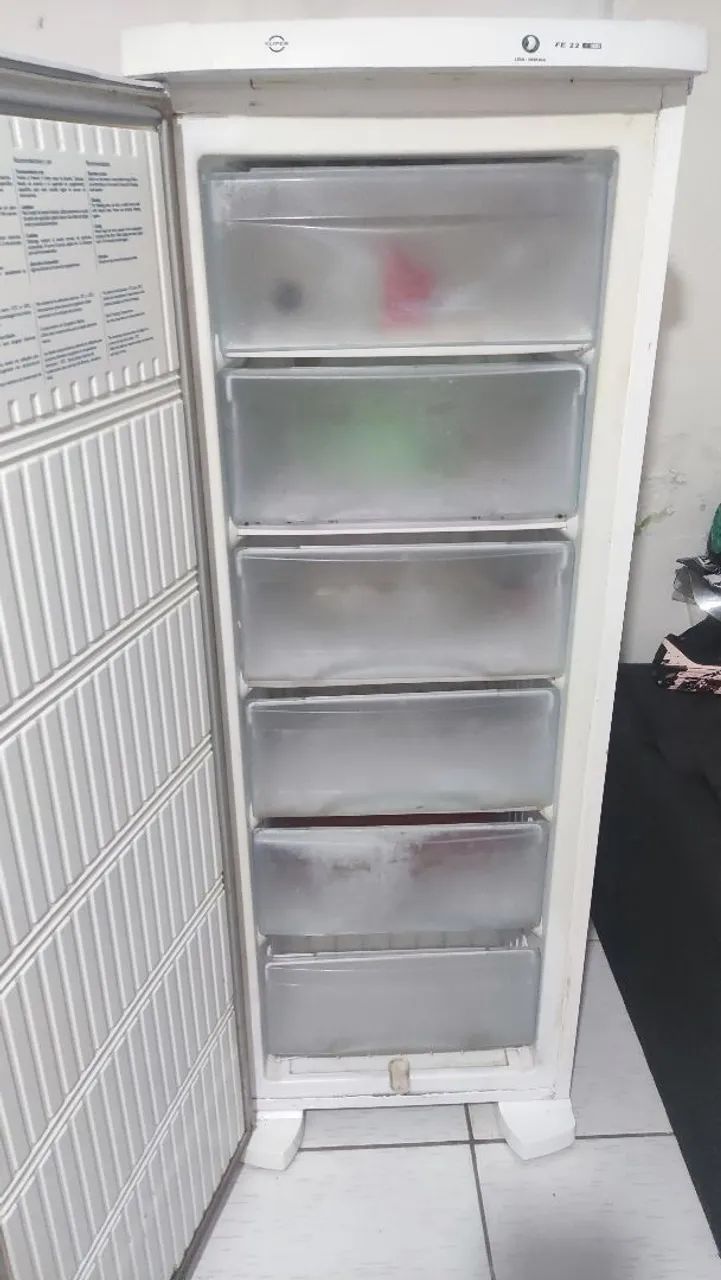 Freezer vertical Eletrolux  - Foto 2