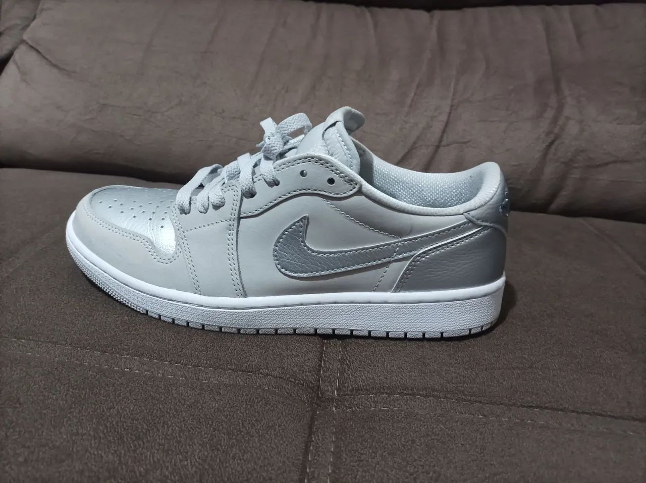 Jordan 1 Low Metallic Silver 42 - Foto 4