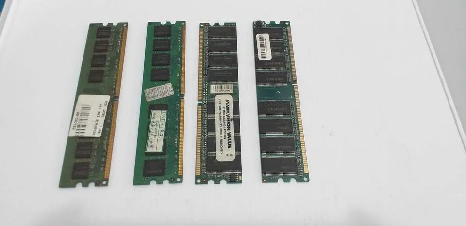 Lote de 4 unidades Memórias Ram DDR1 e DDR2 - Foto 3