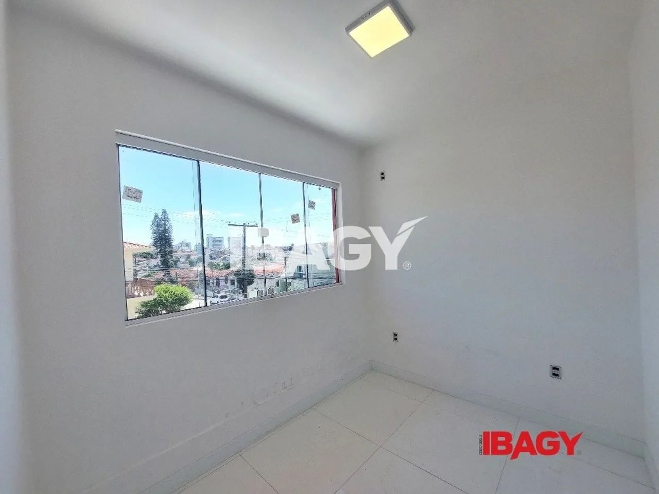 Excelente Apartamento 2 dormitório(s) em Capoeiras - Florianópolis - Foto 5