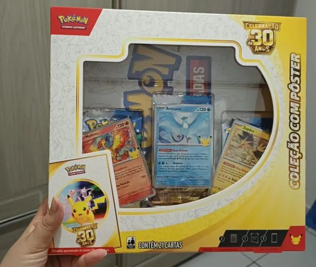Box - Celebração de 30 Anos Pokémon- Coleção com Pôster - Foto 2