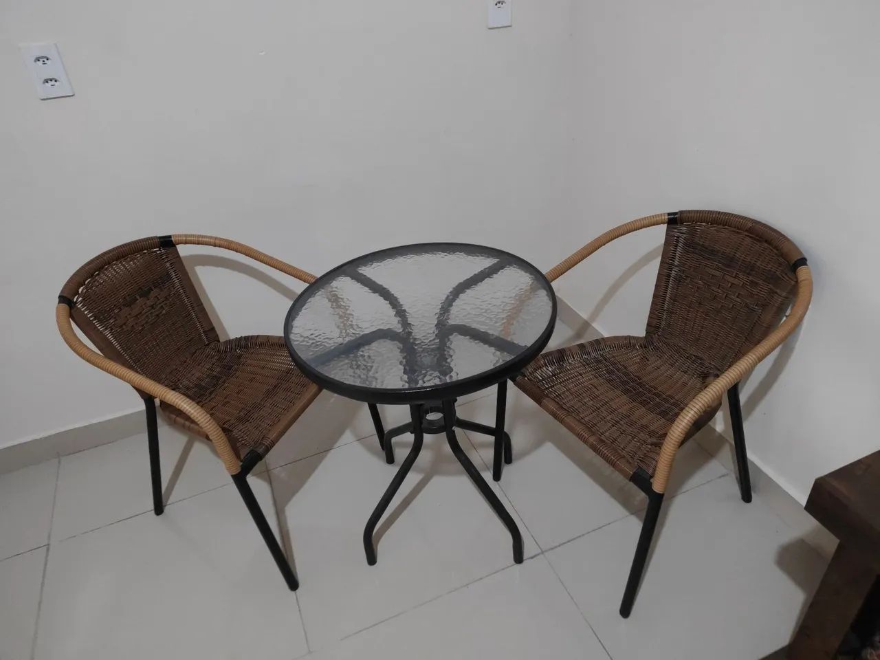 Mesa de varanda  pra duas pessoais - Foto 2