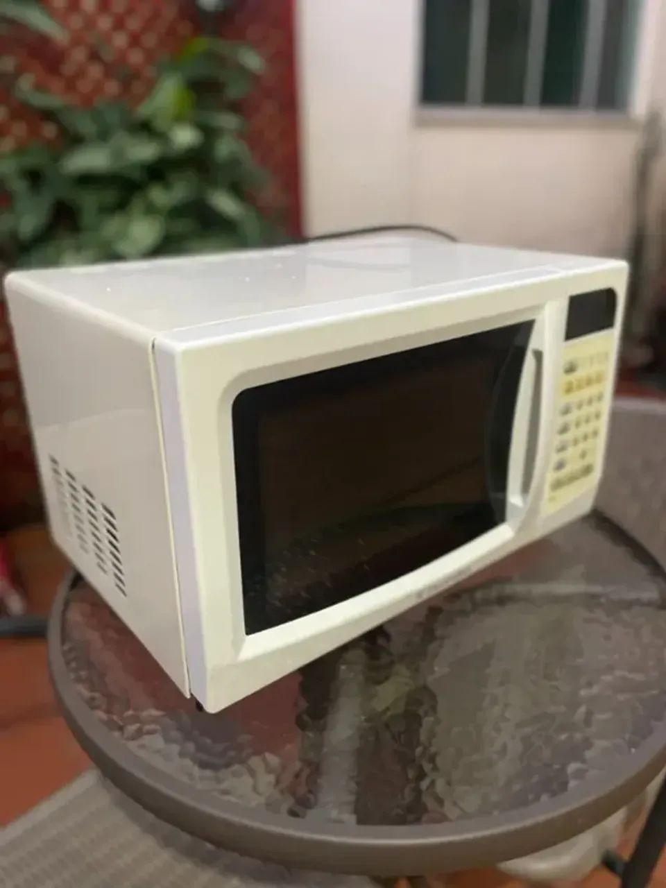 Microondas Electrolux 27L - com defeito