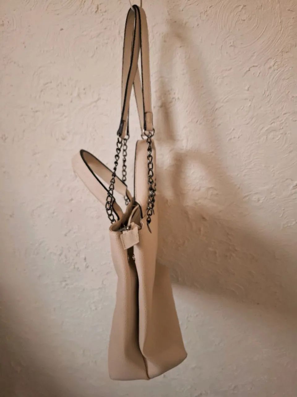 Bolsa Off White Schutz - Foto 2
