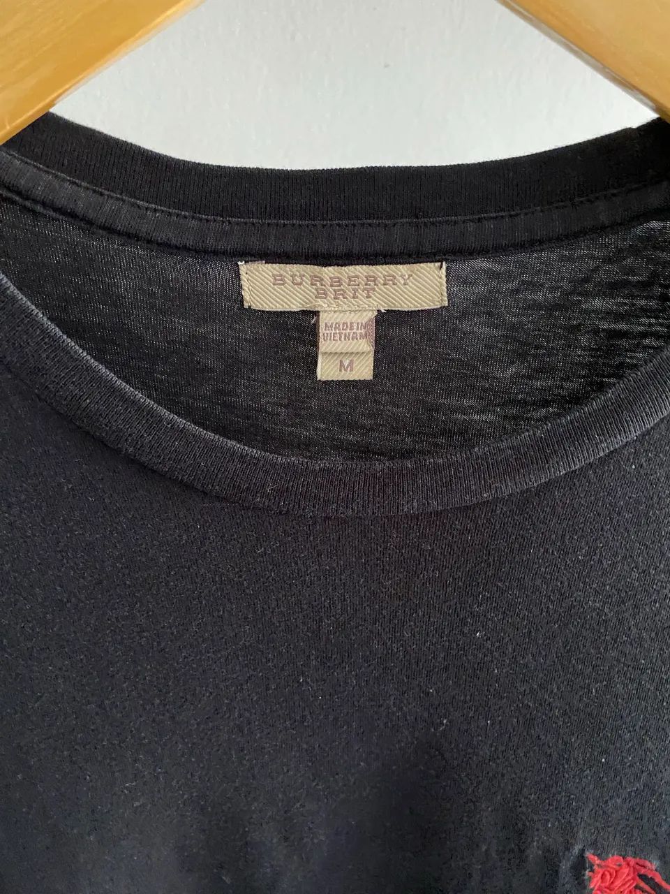 Camiseta Burberry Masculina M  - Foto 5