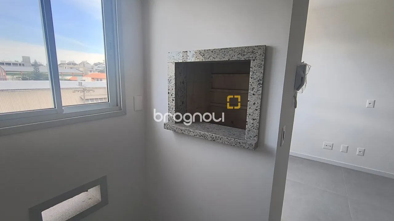 Apartamento com Vista para o Mar em Coqueiros | 2 Dormitórios (1 Suíte) - Foto 2