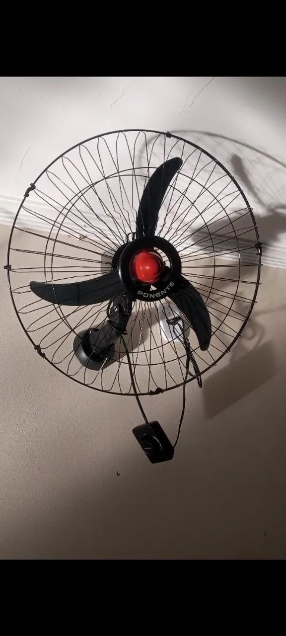 Ventilador de parede semi novo 
