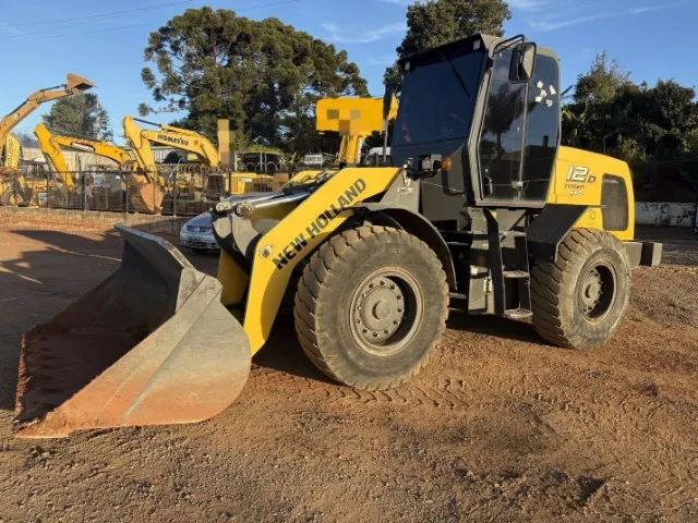 Pa Carregadeira New Holland 2020 12D