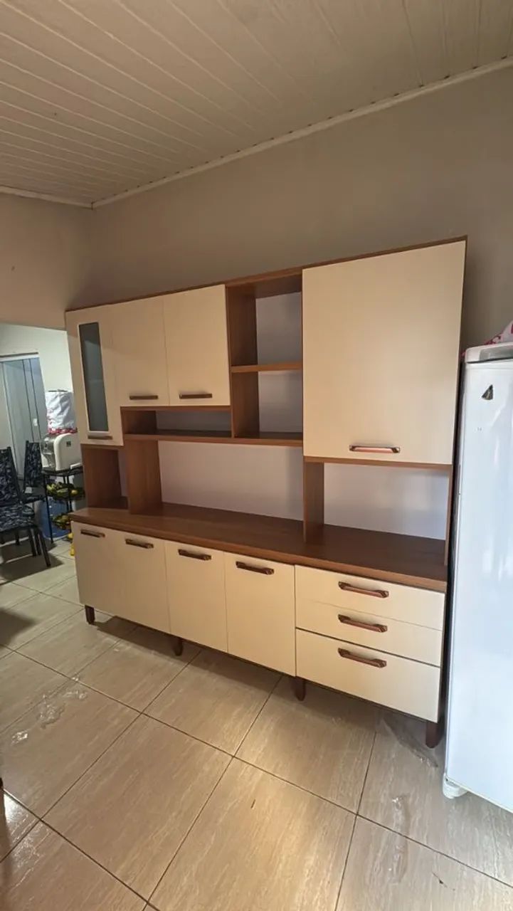 ARMÁRIO DE COZINHA 