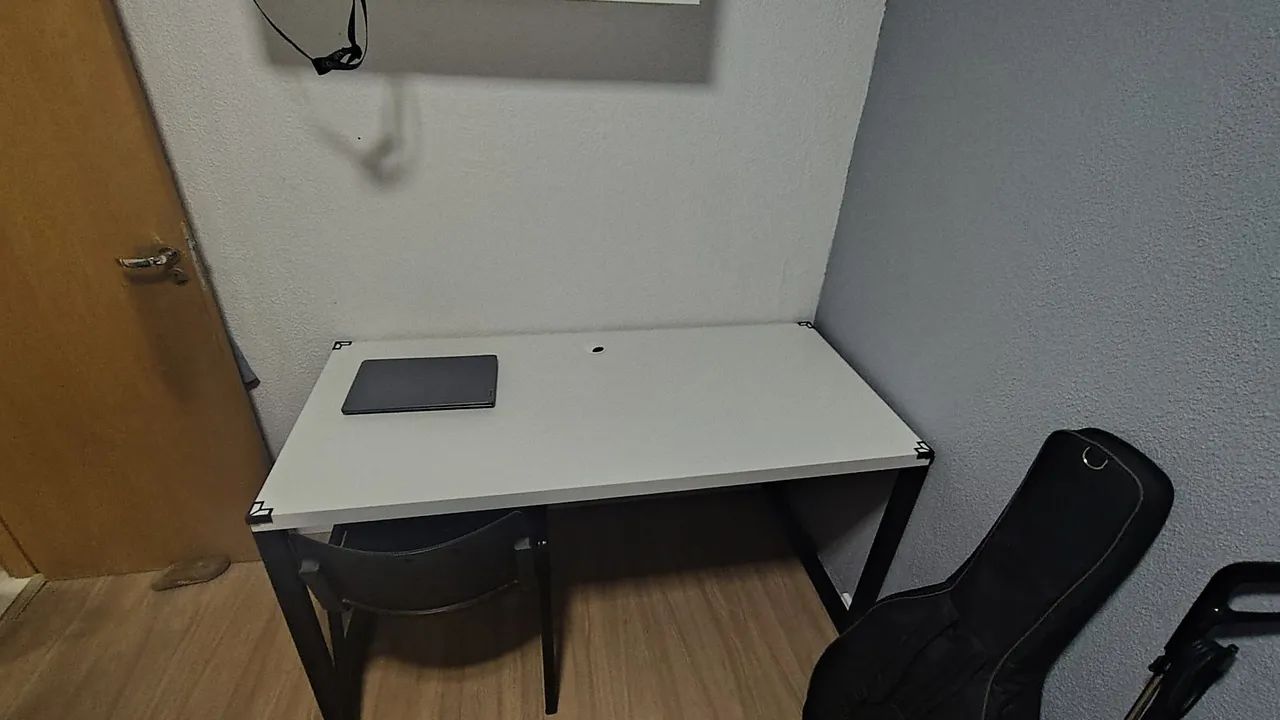 Mesa de estudos/escritório  - Foto 2