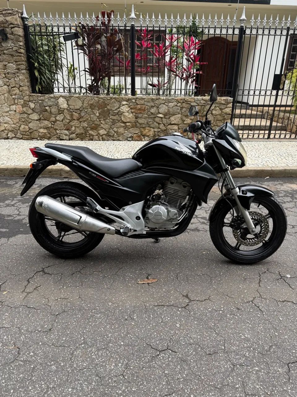 CB 300r 2010