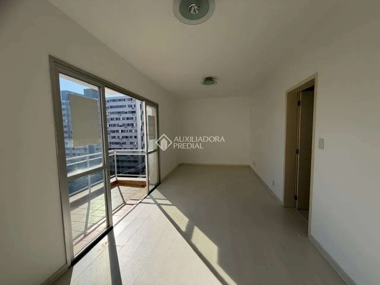 Imóvel para venda com 87 metros quadrados com 2 quartos em Centro - Florianópolis - SC - Foto 4