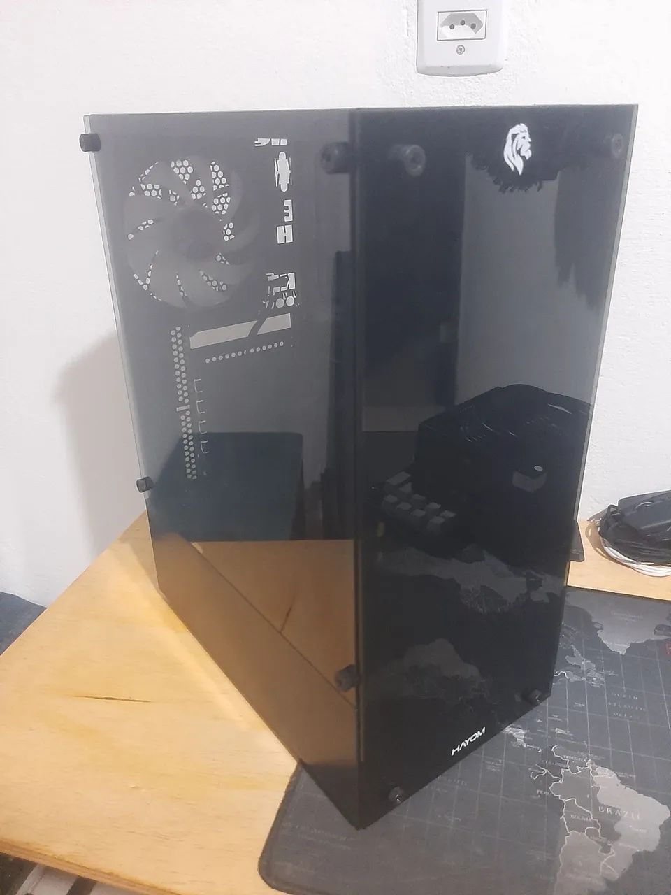 Gabinete com fans RGB