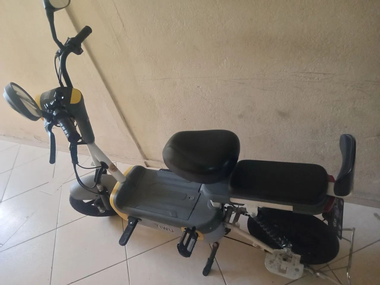 vendo uma bicicleta elétrica