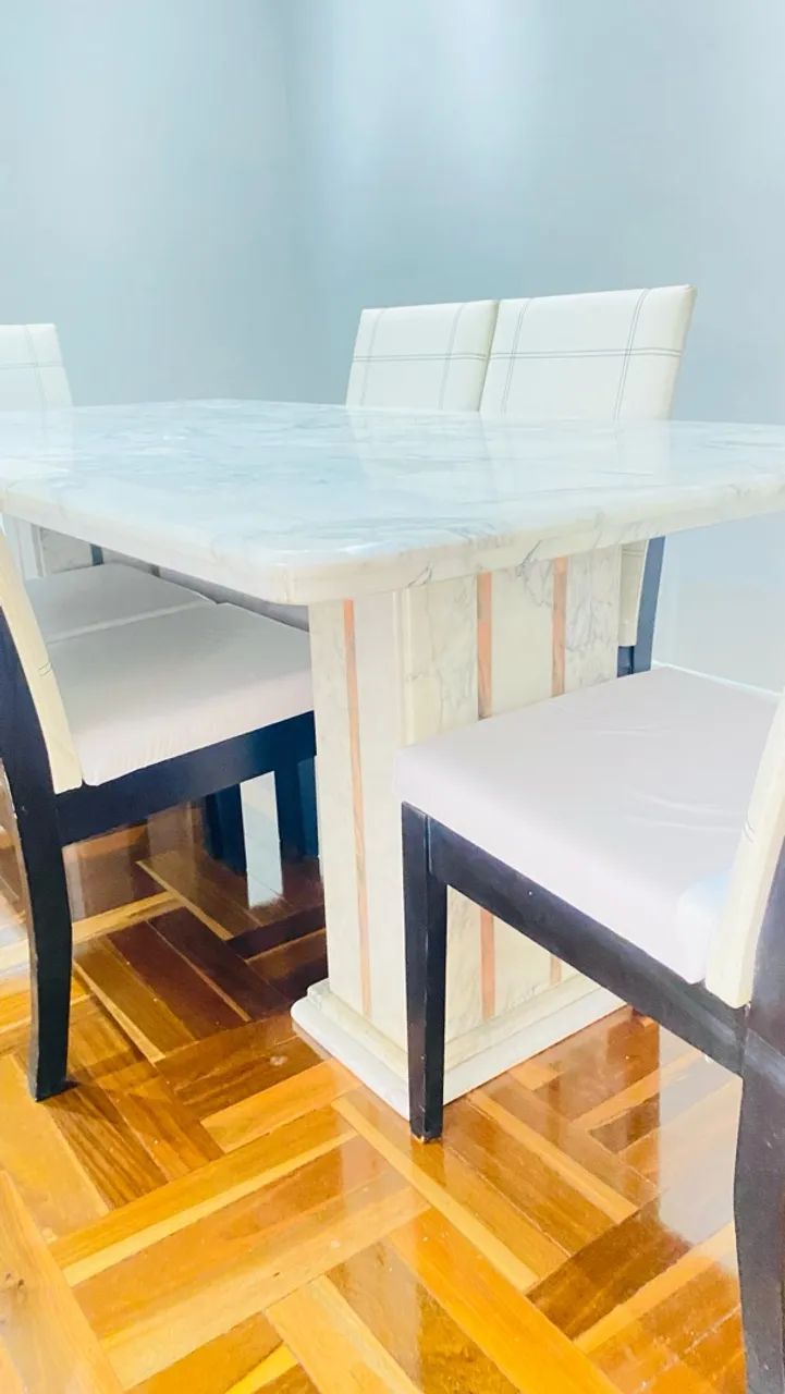MESA DE MÁRMORE COM 6 CADEIRAS  - Foto 3