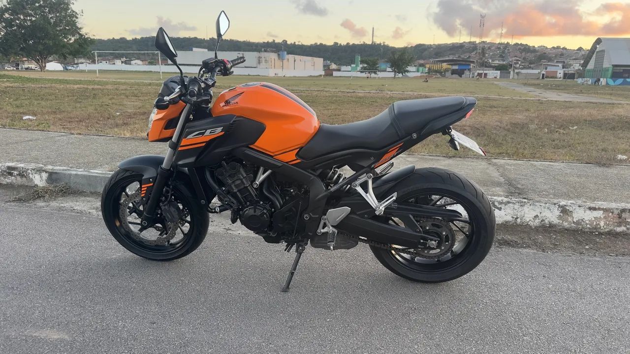 CB 650F 2019 - Foto 4