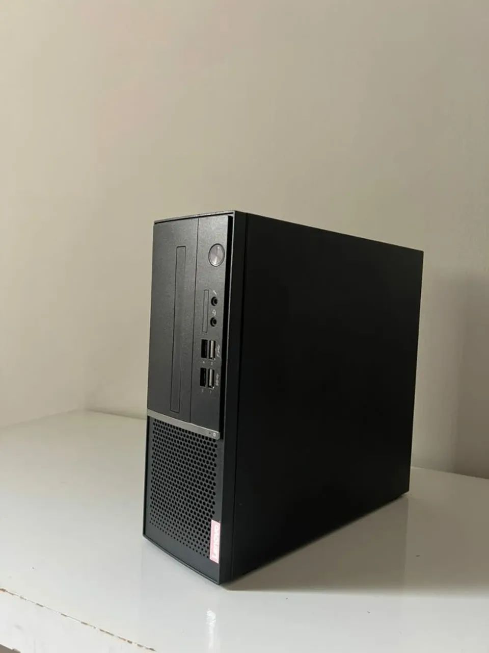 Lenovo V50S  - Foto 2