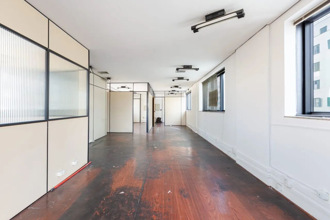Sala comercial na Avenida General Olímpio da Silveira, 655 - Conjunto 81  112 m² - Foto 2