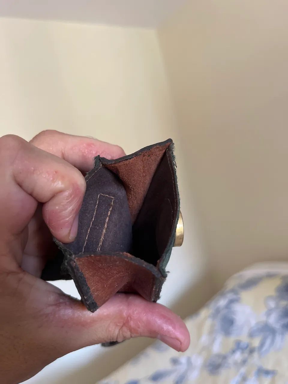 Porta óculos de leitura em couro e lona com fecho magnético  - Foto 3