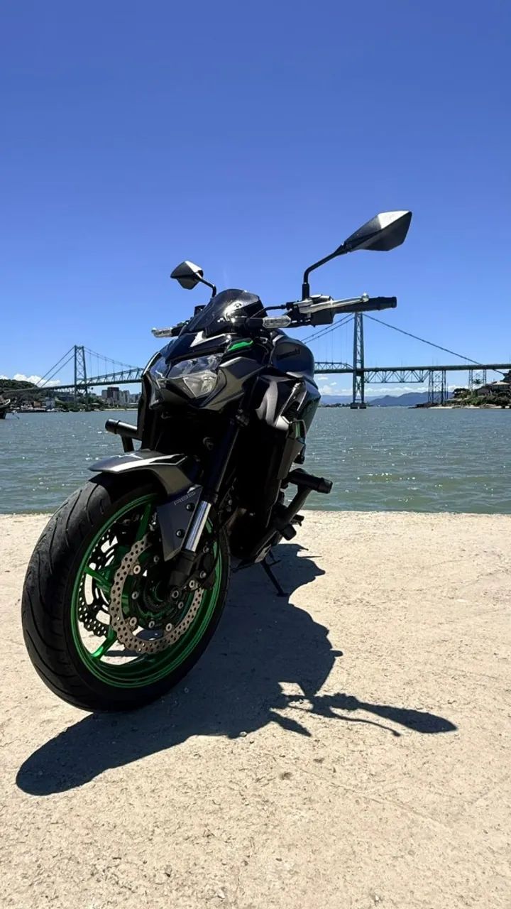 Kawasaki Z900 - 2023 - Foto 4