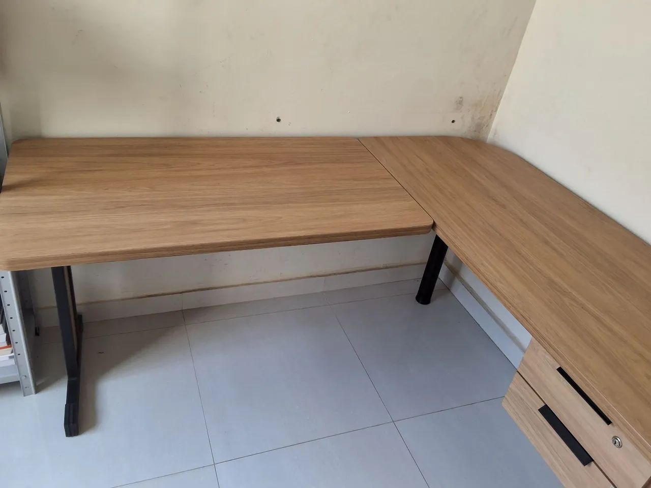 Mesa de escritório em.L - Foto 3
