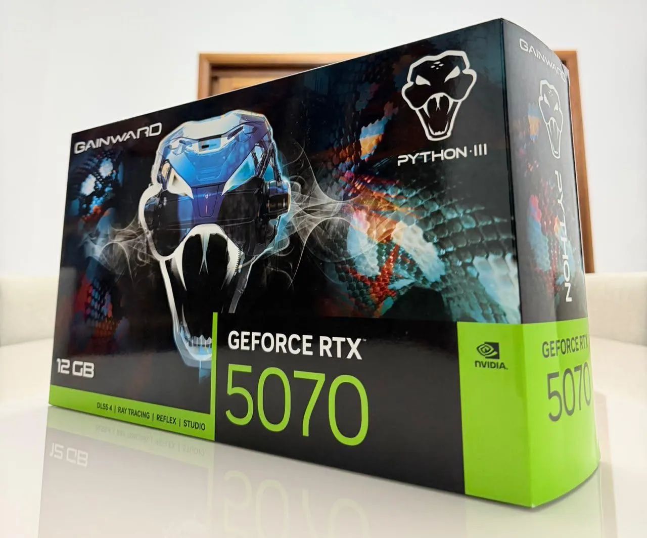 Placa de vídeo Nvidia GeForce RTX 5070 Python - Foto 2