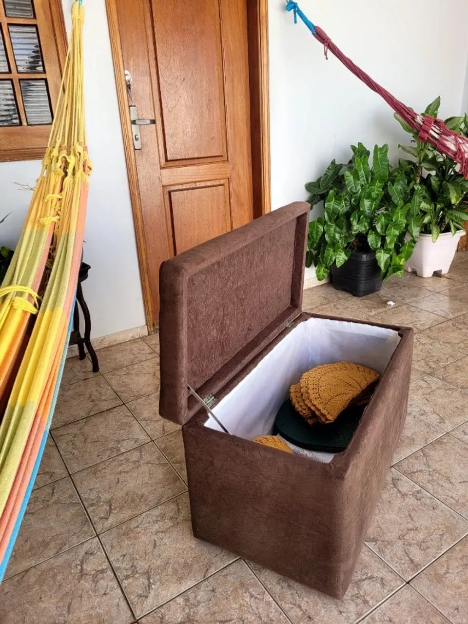 Puff Baú Retangular com Pistão - Suede Marrom  - Foto 2