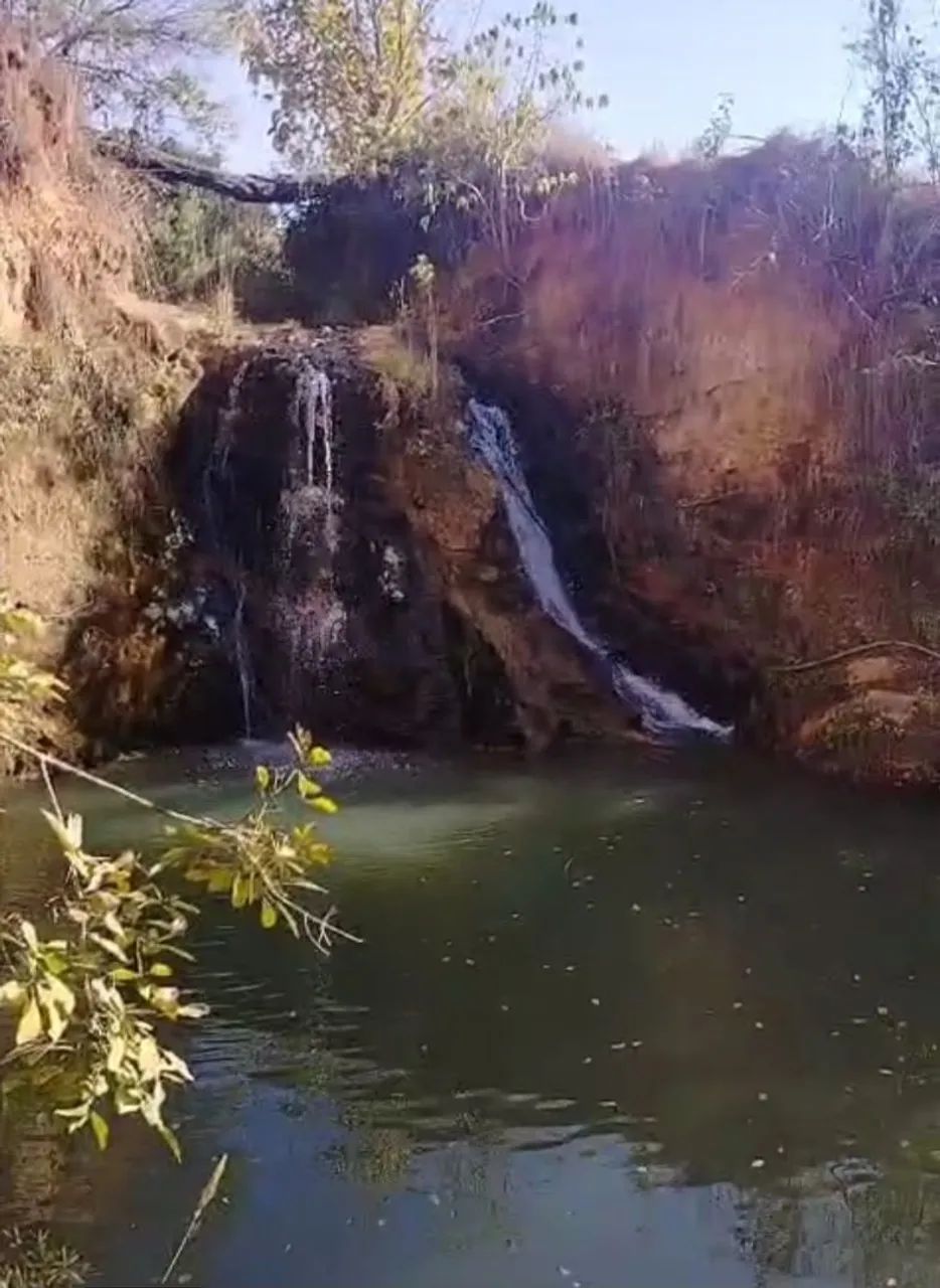Vendo chácara ou troco - Foto 4