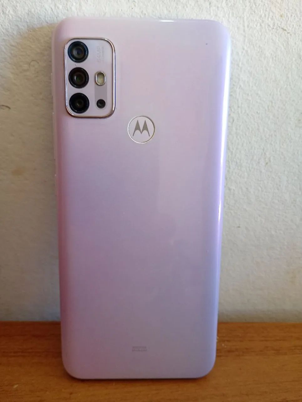 Vendo celular moto g30 usado em boas condições.