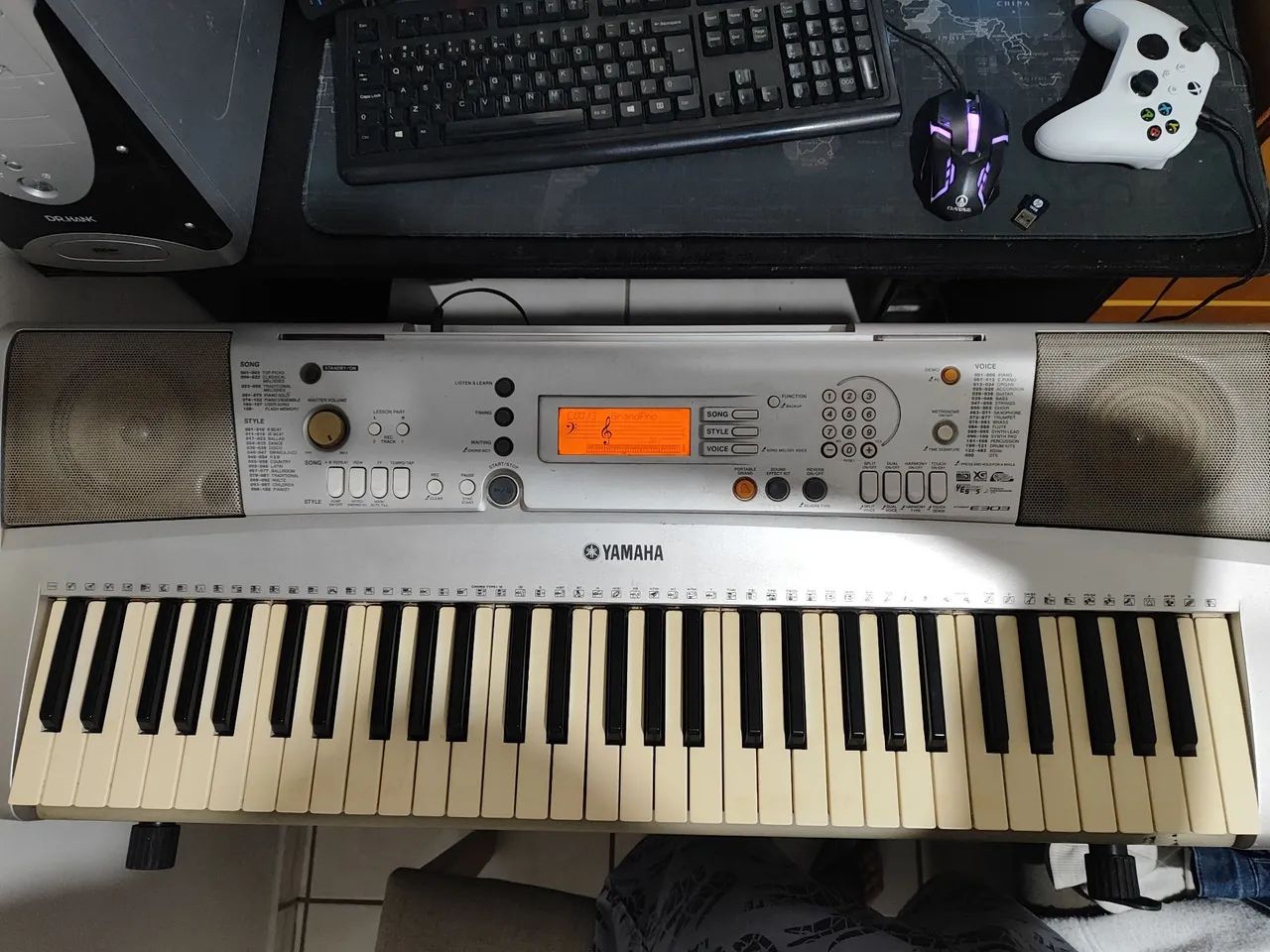 Yamaha PSR E303 Troco  - Foto 4