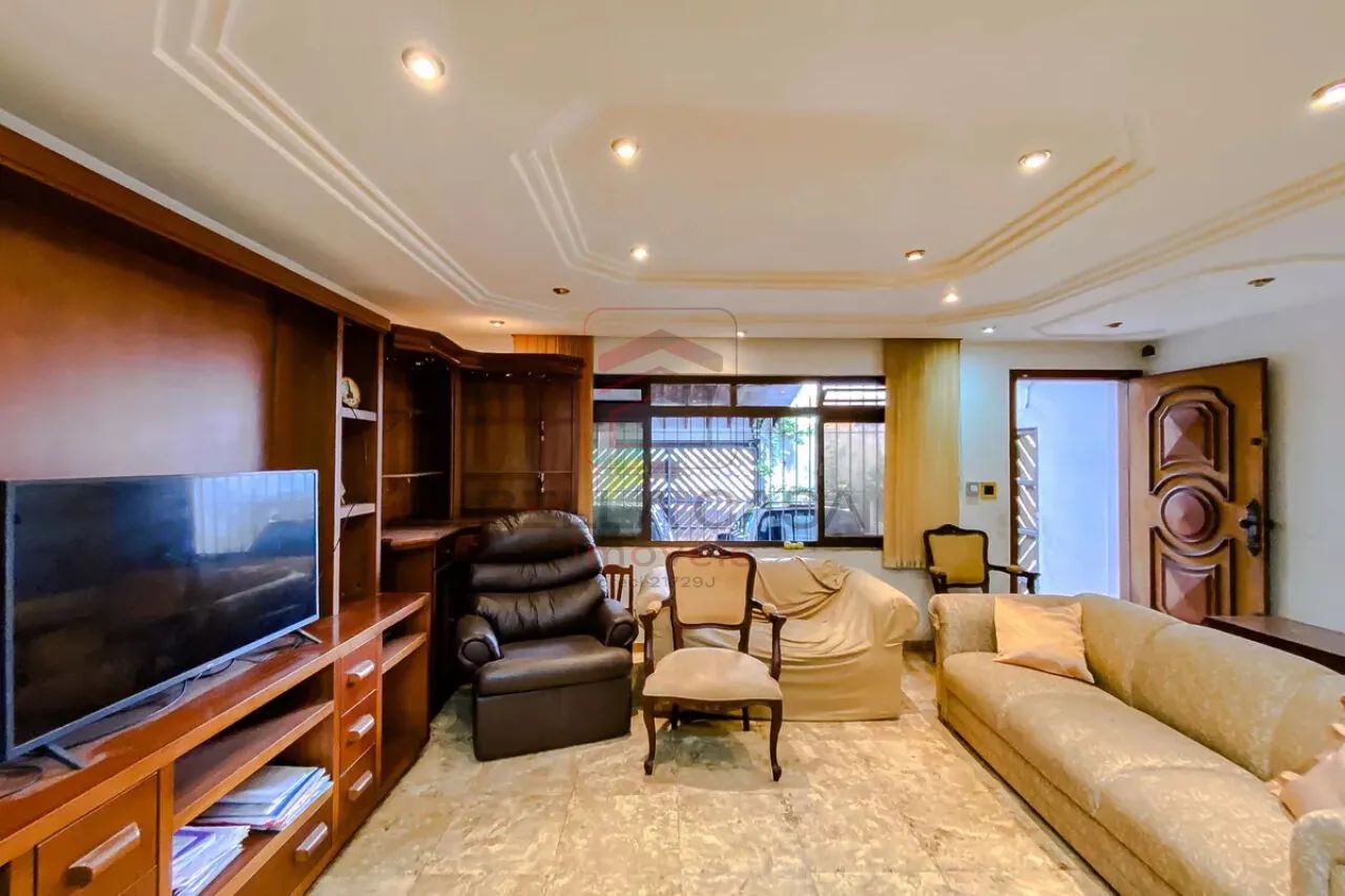 Casa à venda com 300m², 4 quartos e 4 vagas