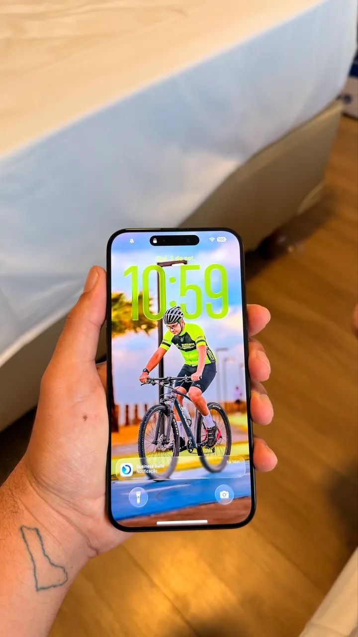 iPhone  15 pro Max - Foto 2