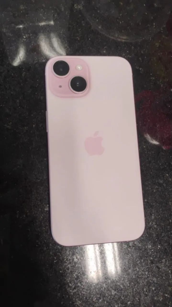 iPhone 15 