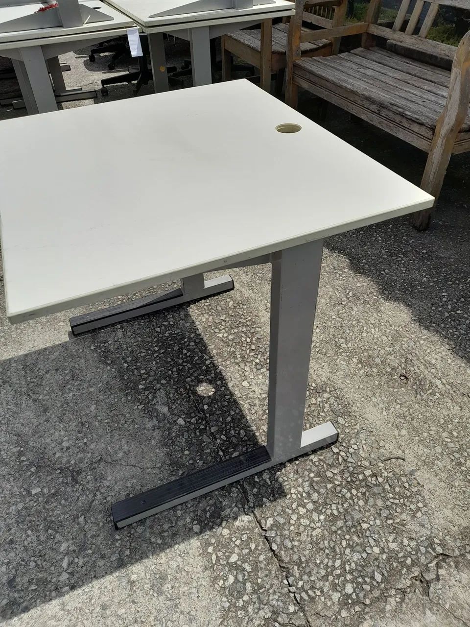 Mesa reta escrivaninha 80x70  - Foto 2
