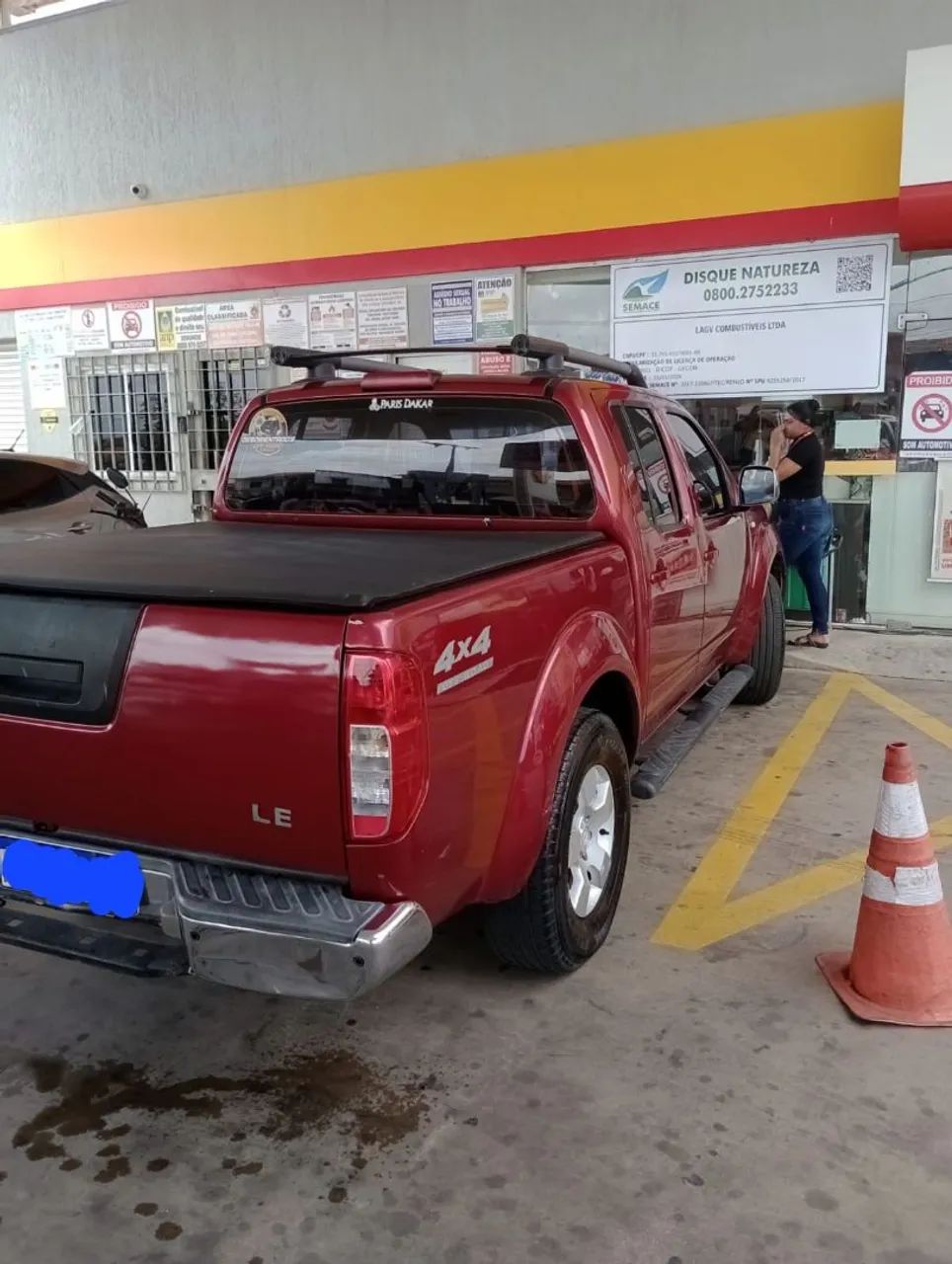 Nissan Frontier Frontier LE CD 4x4 2.5 TB Diesel Aut. 2012