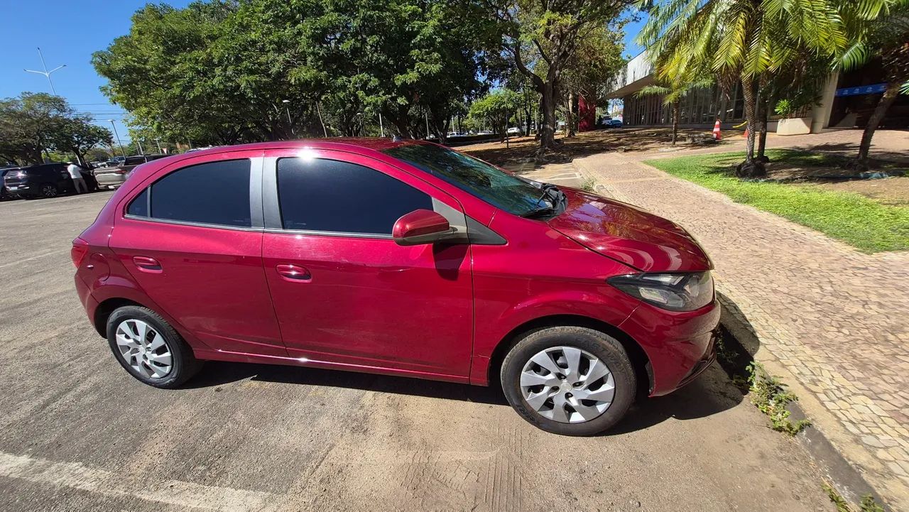 Chevrolet Onix Hatch LT 1.4 8V Flex Aut. 4P 2018 - Foto 3