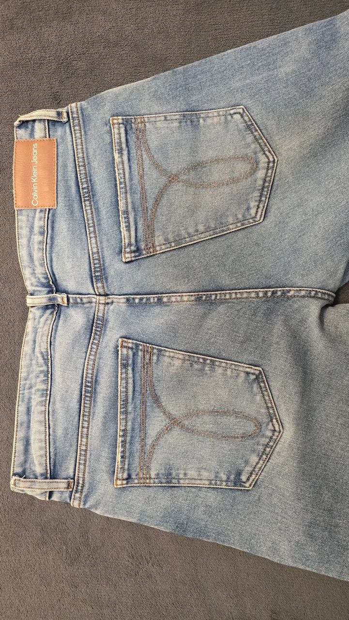 Calça jeans claro Slim Calvin Klein  - Foto 4